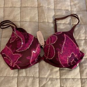 Victoria’s Secret Very Sexy push up bra, new